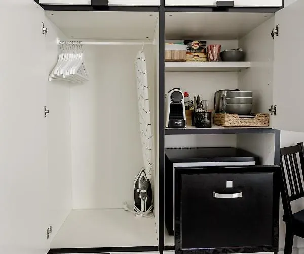 Aris بيت ضيافة 4*