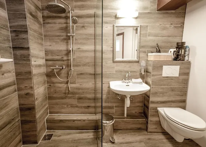 بيت ضيافة Aris 4*